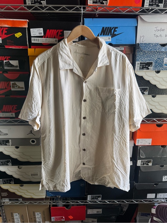 Tommy Bahama Other - Tommy Bahama Cream Short-Sleeve Camp Collar Button-Down Shirt